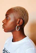 Load image into Gallery viewer, Pearl Accent and Textured Hoops