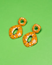 Load image into Gallery viewer, Yellow Geometric Vintage Earrings
